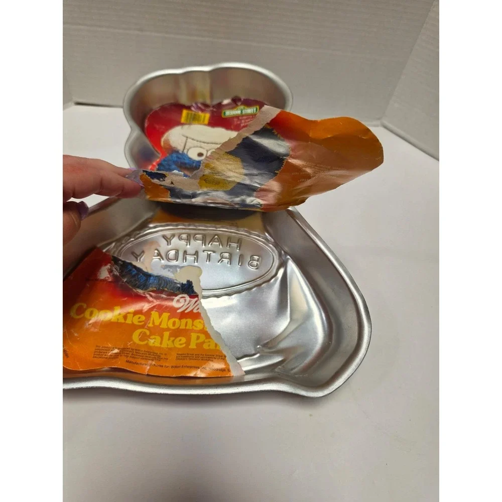 vintage 1982 Wilton Cookie Monster aluminum cake pan from‎ Sesame Street